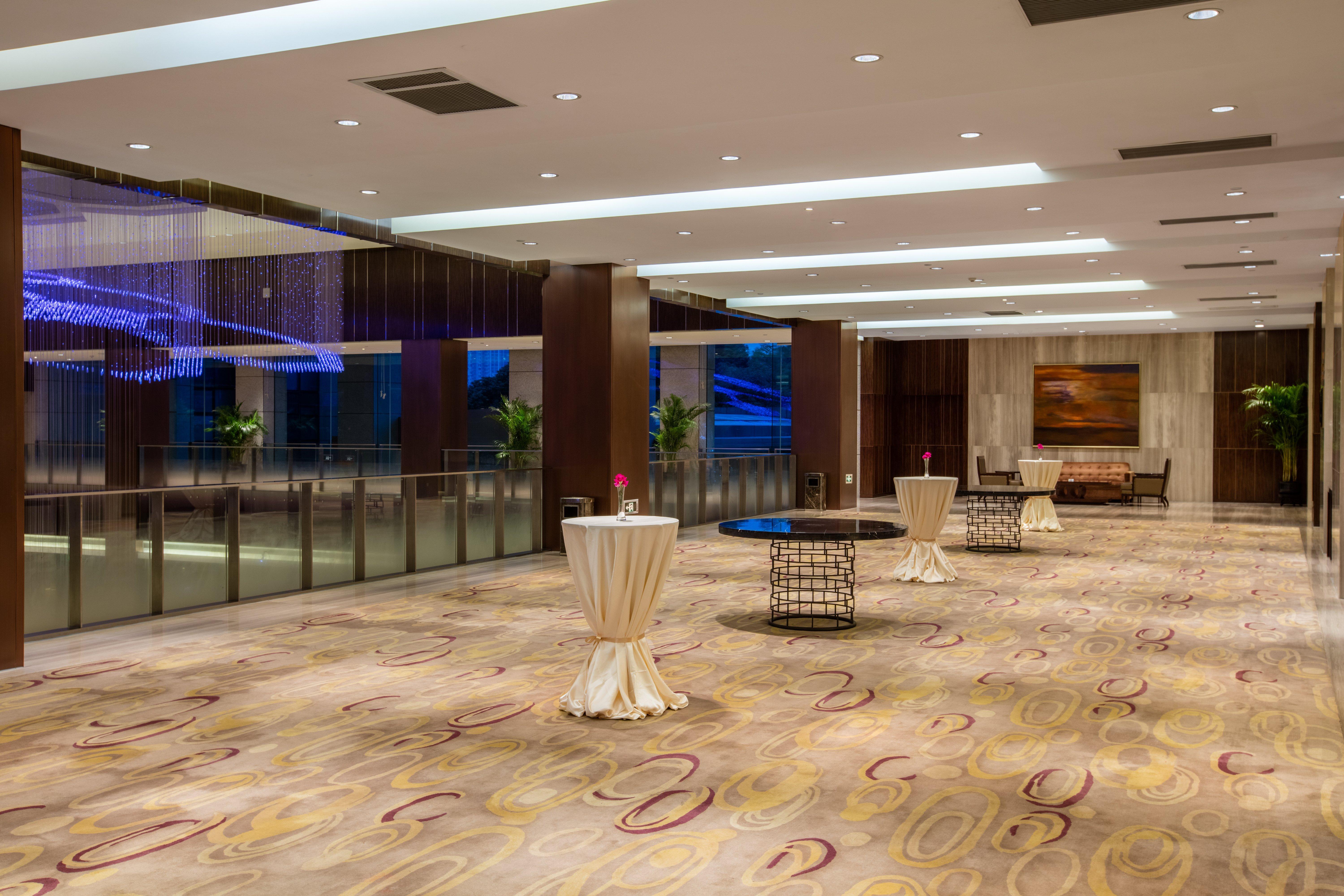 Crowne Plaza Nanjing Jiangning, an IHG Hotel Bagian luar foto