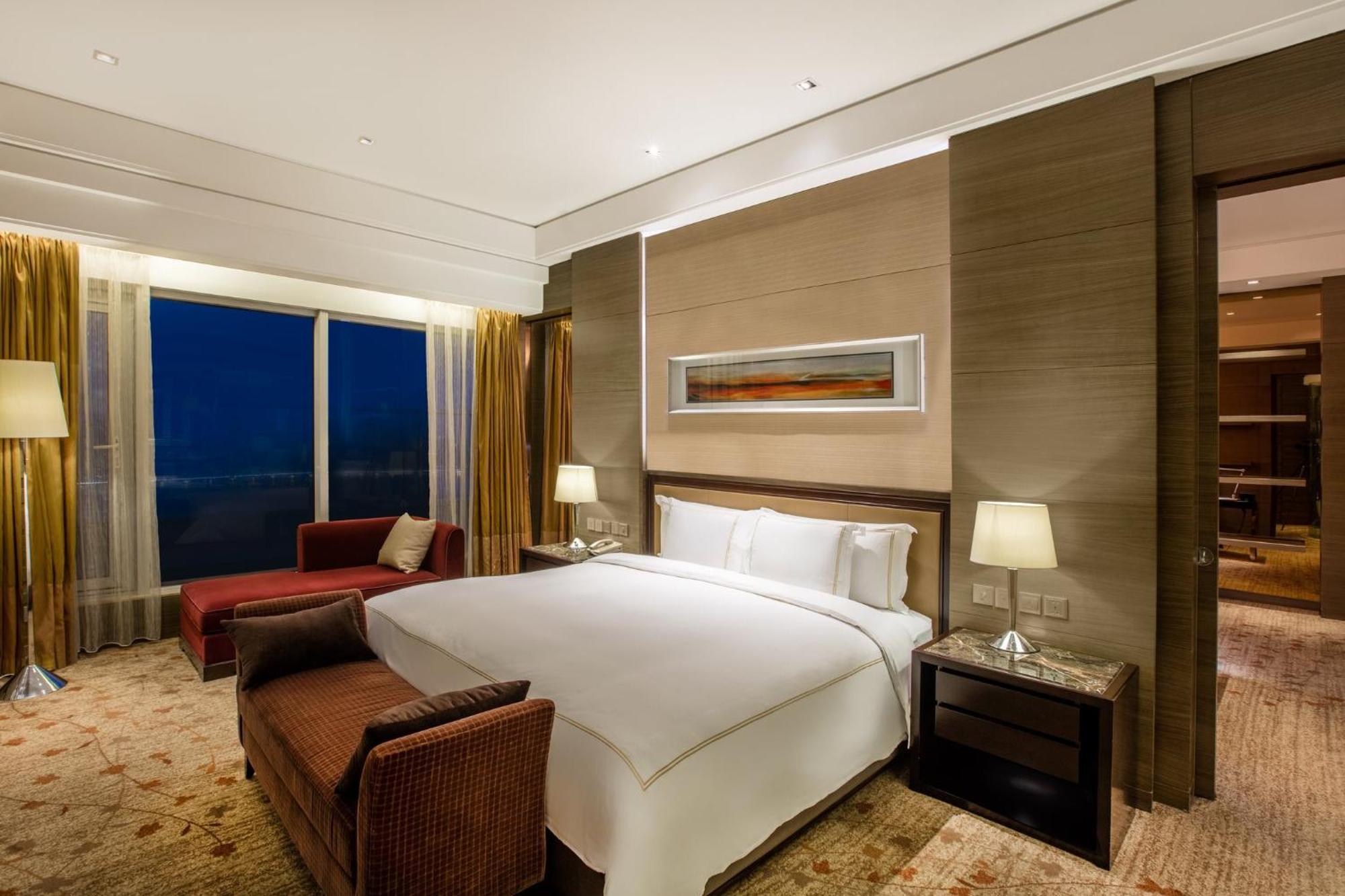 Crowne Plaza Nanjing Jiangning, an IHG Hotel Bagian luar foto