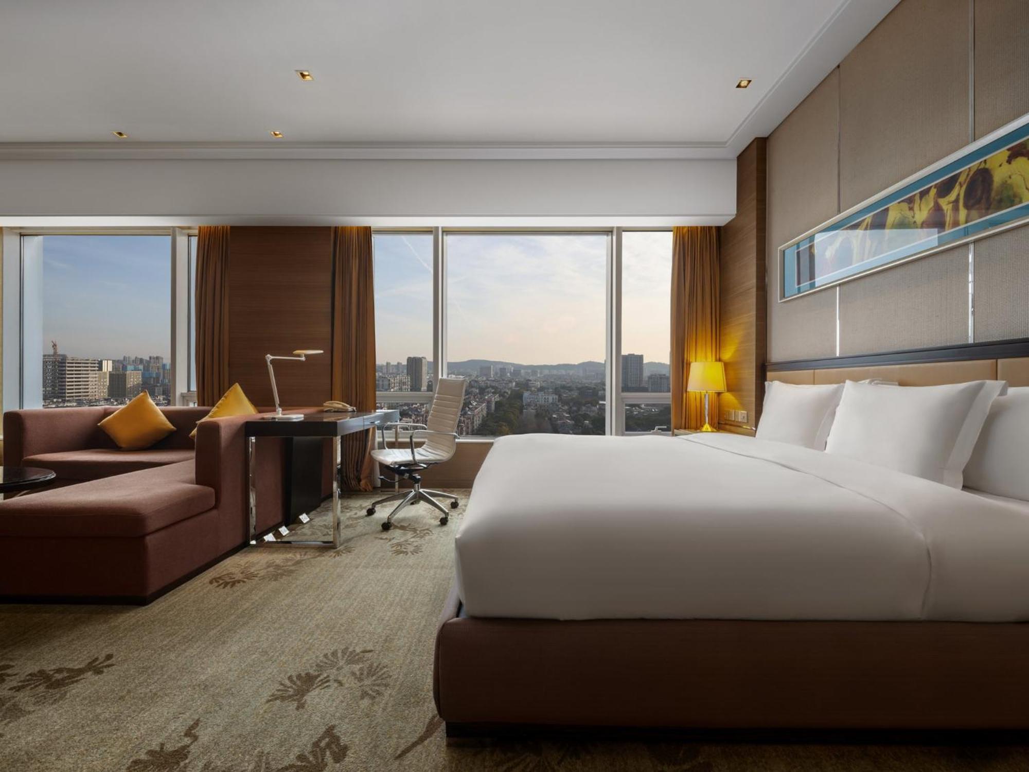 Crowne Plaza Nanjing Jiangning, an IHG Hotel Bagian luar foto