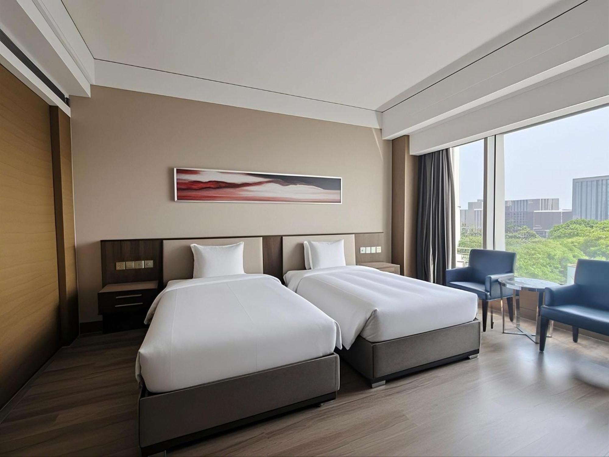 Crowne Plaza Nanjing Jiangning, an IHG Hotel Bagian luar foto